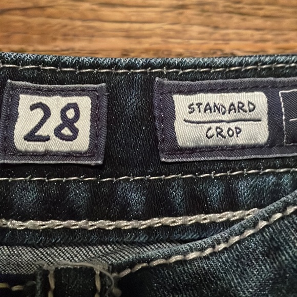 Miss Me Standard Cropped Jeans - Picture 4 of 7